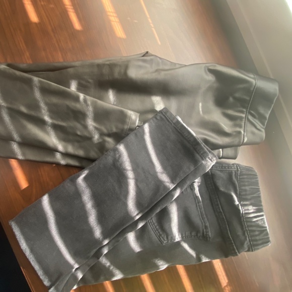 Girls Denim Jeggings & Faux leather leggings - Picture 2 of 5